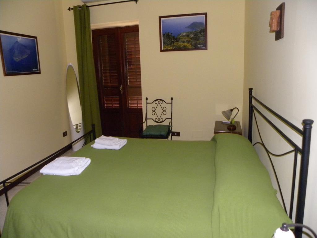 Case Vacanze Albamarina ليباري الغرفة الصورة